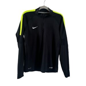 Nike Women’s 1/4 Zip Lightweight Jacket w Thumbholes Black w/ neon green Medium